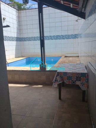 Imagem Casa com 2 Quartos à Venda, 225 m² em Vila Atlântica - Mongaguá Imagem Casa com 2 Quartos à Venda, 225 m² em Vila Atlântica - Mongaguá
