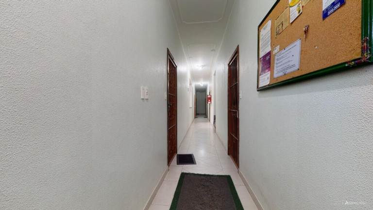 Imagem Imóvel com 2 Quartos à Venda, 64 m² em Menino Deus - Porto Alegre Imagem Imóvel com 2 Quartos à Venda, 64 m² em Menino Deus - Porto Alegre