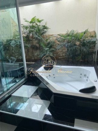 Sobrado com 4 Quartos à Venda, 43.800 m² em Jardim - Santo André