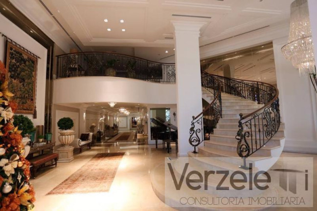 Imagem Apartamento com 4 Quartos à Venda, 316 m² em Centro - Balneário Camboriú Imagem Apartamento com 4 Quartos à Venda, 316 m² em Centro - Balneário Camboriú