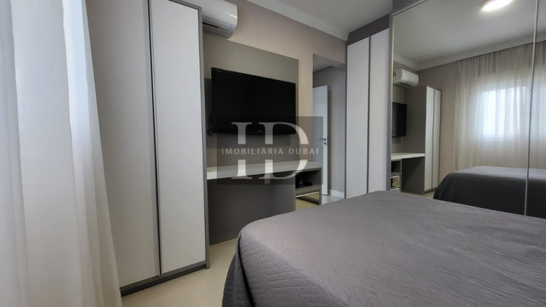 Imagem Apartamento com 3 Quartos à Venda, 139 m² em Centro - Balneário Camboriú Imagem Apartamento com 3 Quartos à Venda, 139 m² em Centro - Balneário Camboriú