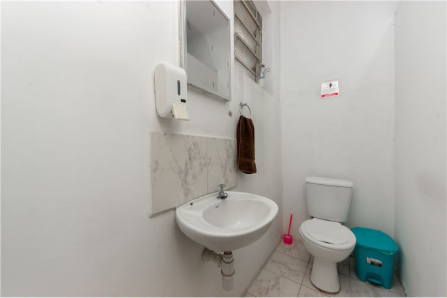 Imagem Casa com 4 Quartos à Venda, em Cambuci - São Paulo Imagem Casa com 4 Quartos à Venda, em Cambuci - São Paulo
