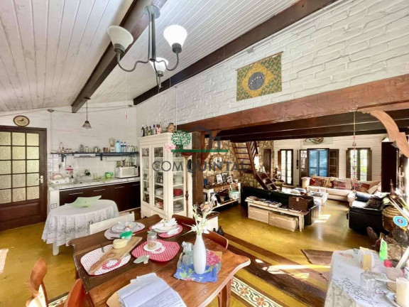 Casa com 3 Quartos à Venda, 440 m² em Moinho Velho - Embu Das Artes