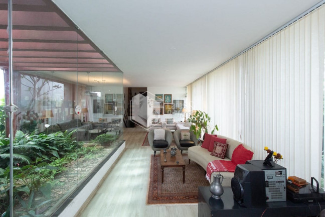 Imagem Casa com 5 Quartos à Venda, 330 m² em Planalto Paulista - São Paulo Imagem Casa com 5 Quartos à Venda, 330 m² em Planalto Paulista - São Paulo