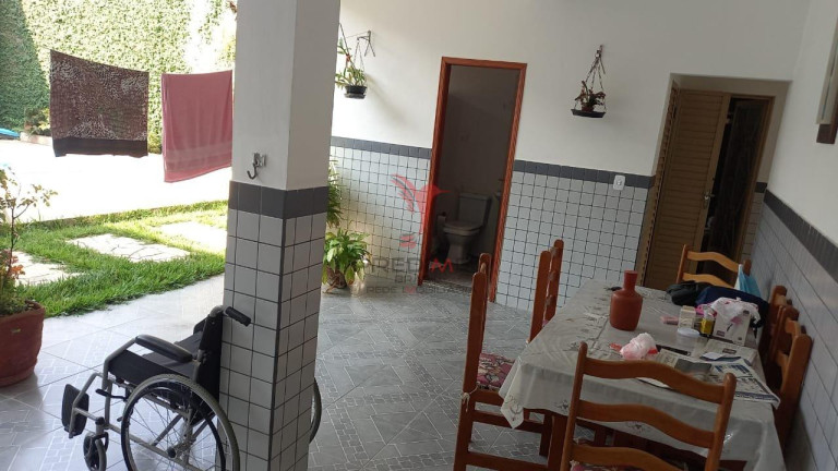 Imagem Sobrado com 4 Quartos para Alugar, 353 m² em Vila Paraíba - Guaratinguetá Imagem Sobrado com 4 Quartos para Alugar, 353 m² em Vila Paraíba - Guaratinguetá
