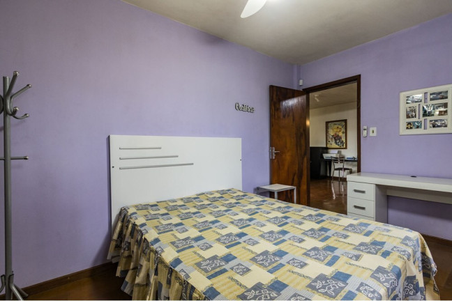 Imagem Casa com 3 Quartos à Venda, 329 m² em Vila Ipiranga - Porto Alegre Imagem Casa com 3 Quartos à Venda, 329 m² em Vila Ipiranga - Porto Alegre