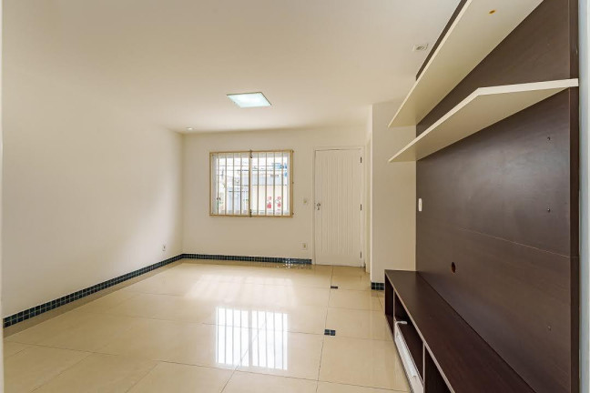Imagem Casa de Condomínio com 3 Quartos à Venda, 118 m² em Vila Marari - São Paulo Imagem Casa de Condomínio com 3 Quartos à Venda, 118 m² em Vila Marari - São Paulo