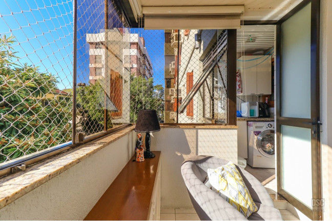 Imagem Apartamento com 3 Quartos à Venda, 73 m² em Menino Deus - Porto Alegre Imagem Apartamento com 3 Quartos à Venda, 73 m² em Menino Deus - Porto Alegre