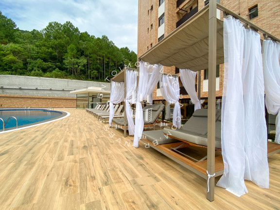 Apartamento com 4 Quartos à Venda, 107 m² em Itacorubi - Florianópolis