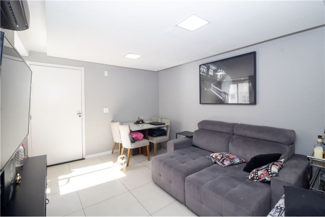 Imagem Imóvel com 2 Quartos à Venda, 44 m² em Lomba Do Pinheiro - Porto Alegre Imagem Imóvel com 2 Quartos à Venda, 44 m² em Lomba Do Pinheiro - Porto Alegre