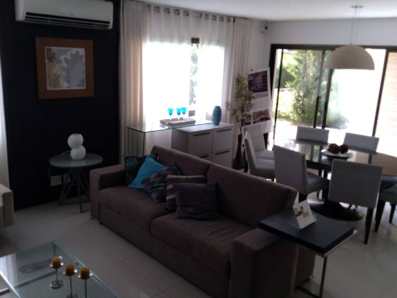 Imagem Casa com 4 Quartos à Venda, em Edson Queiroz - Fortaleza Imagem Casa com 4 Quartos à Venda, em Edson Queiroz - Fortaleza
