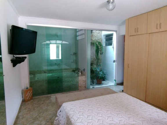 Imagem Casa com 3 Quartos à Venda, 240 m² em Guaratinguetá Imagem Casa com 3 Quartos à Venda, 240 m² em Guaratinguetá