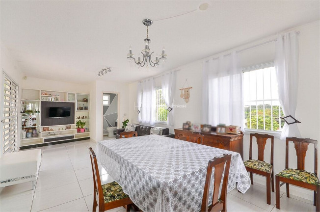 Imagem Casa com 4 Quartos à Venda, 307 m² em São Lourenço - Curitiba