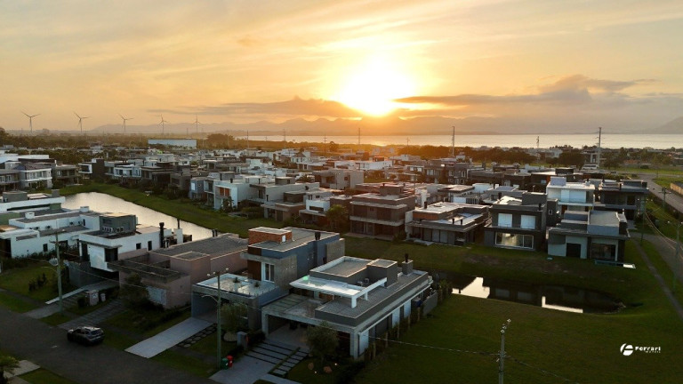 Imagem Casa de Condomínio com 3 Quartos à Venda, 276 m² em Parque Antártica - Capao Da Canoa Imagem Casa de Condomínio com 3 Quartos à Venda, 276 m² em Parque Antártica - Capao Da Canoa