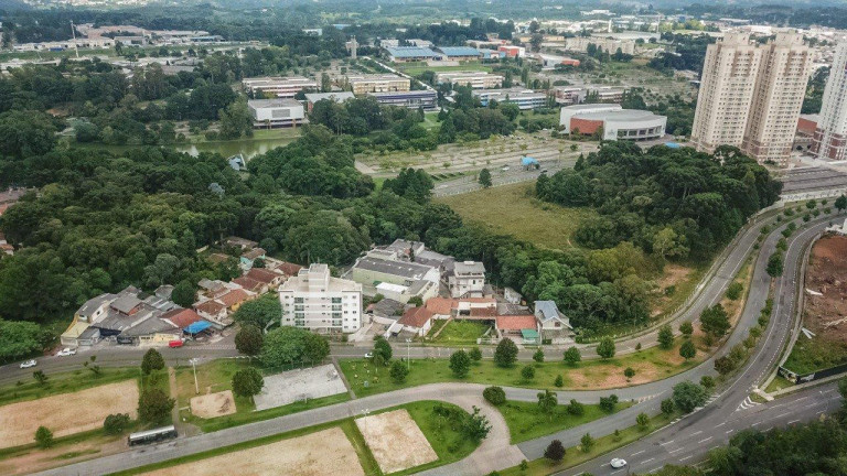 Imagem Terreno à Venda, 600 m² em Campo Comprido - Curitiba Imagem Terreno à Venda, 600 m² em Campo Comprido - Curitiba