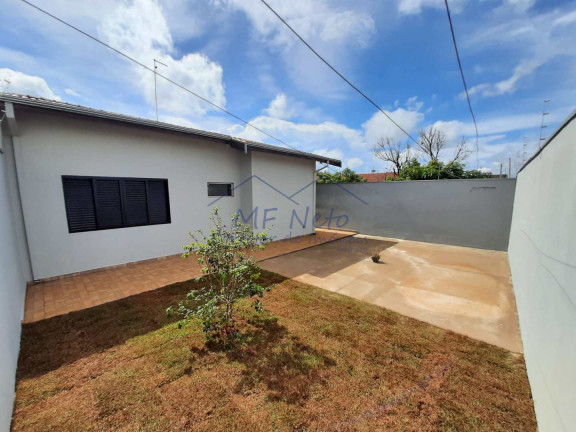 Imagem Casa com 3 Quartos à Venda, 250 m² em Jardim Veneza - Pirassununga Imagem Casa com 3 Quartos à Venda, 250 m² em Jardim Veneza - Pirassununga