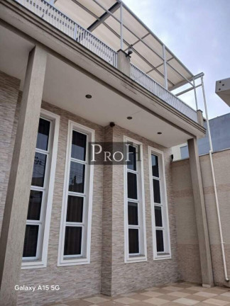 Imagem Casa com 3 Quartos à Venda, 450 m² em Campestre - Santo André