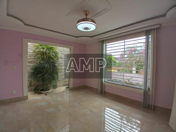 Imagem Casa com 4 Quartos à Venda, 399 m² em Aleixo - Manaus Imagem Casa com 4 Quartos à Venda, 399 m² em Aleixo - Manaus