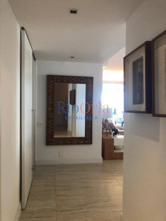 Imagem Apartamento com 3 Quartos à Venda, 220 m² em Barra Da Tijuca - Rio De Janeiro