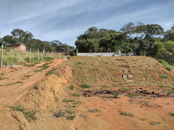 Imagem Imóvel com 2 Quartos à Venda, em Depois Do Centro - Ibiúna Imagem Imóvel com 2 Quartos à Venda, em Depois Do Centro - Ibiúna