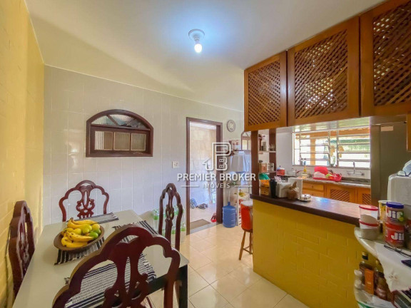 Imagem Casa com 4 Quartos à Venda, 158 m² em São Pedro - Teresópolis Imagem Casa com 4 Quartos à Venda, 158 m² em São Pedro - Teresópolis