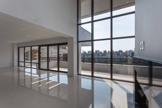 Imagem Apartamento com 3 Quartos à Venda, 290 m² em Petropolis - Porto Alegre Imagem Apartamento com 3 Quartos à Venda, 290 m² em Petropolis - Porto Alegre