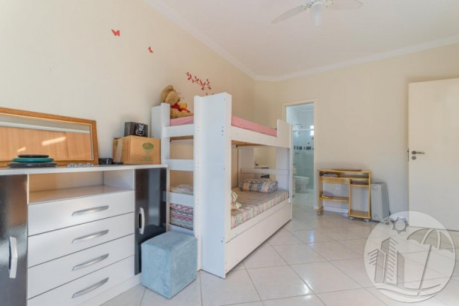 Imagem Casa com 5 Quartos à Venda, 259 m² em Ariribá - Balneário Camboriú Imagem Casa com 5 Quartos à Venda, 259 m² em Ariribá - Balneário Camboriú