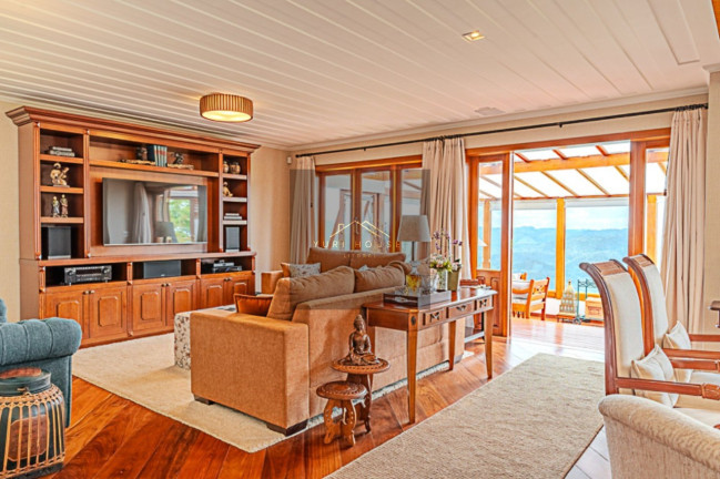 Imagem Casa com 6 Quartos à Venda, 451 m² em Sunset Boulevard - Campos Do Jordão Imagem Casa com 6 Quartos à Venda, 451 m² em Sunset Boulevard - Campos Do Jordão