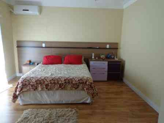 Imagem Casa com 3 Quartos à Venda, 213 m² em Aruã - Mogi Das Cruzes Imagem Casa com 3 Quartos à Venda, 213 m² em Aruã - Mogi Das Cruzes