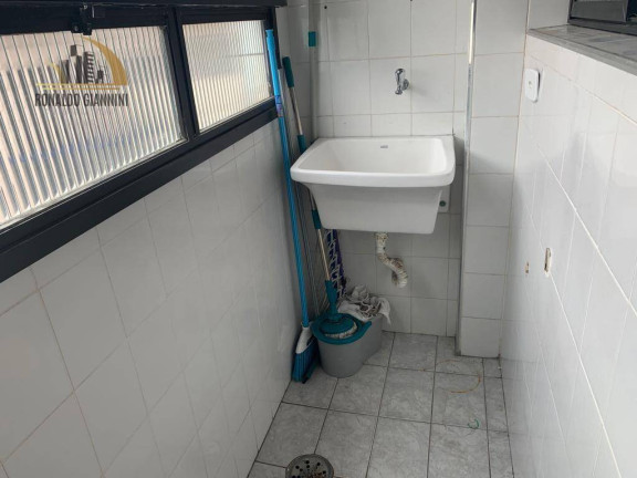 Imagem Apartamento com 2 Quartos à Venda, 60 m² em Vila Guilhermina - Praia Grande