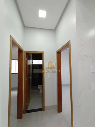 Imagem Casa com 3 Quartos à Venda, 128 m² em Moinho Dos Ventos - Goiânia Imagem Casa com 3 Quartos à Venda, 128 m² em Moinho Dos Ventos - Goiânia