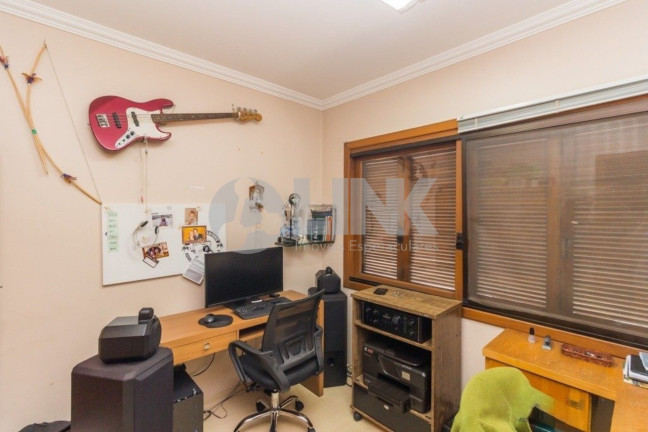 Imagem Apartamento com 3 Quartos à Venda, 136 m² em Petrópolis - Porto Alegre