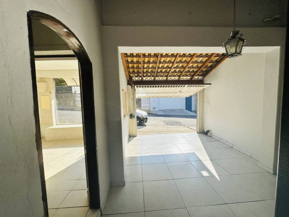 Casa com 2 Quartos à Venda, 247 m² em Jardim Bom Pastor - Botucatu