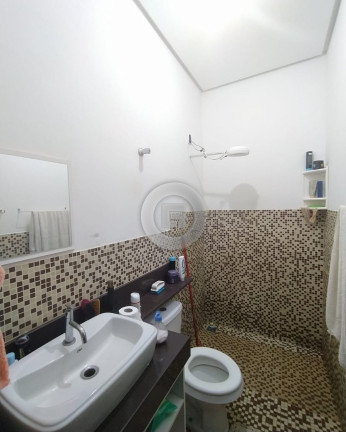 Imagem Casa com 3 Quartos à Venda, 200 m² em Novo Delfino - Montes Claros Imagem Casa com 3 Quartos à Venda, 200 m² em Novo Delfino - Montes Claros