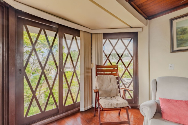 Imagem Casa com 3 Quartos à Venda, 385 m² em Agronomia - Porto Alegre Imagem Casa com 3 Quartos à Venda, 385 m² em Agronomia - Porto Alegre