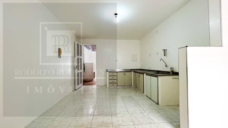 Imagem Casa com 3 Quartos à Venda, 210 m² em álvaro Weyne - Fortaleza