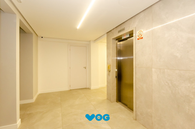 Imagem Imóvel com 2 Quartos à Venda, 67 m² em Passo Da Areia - Porto Alegre