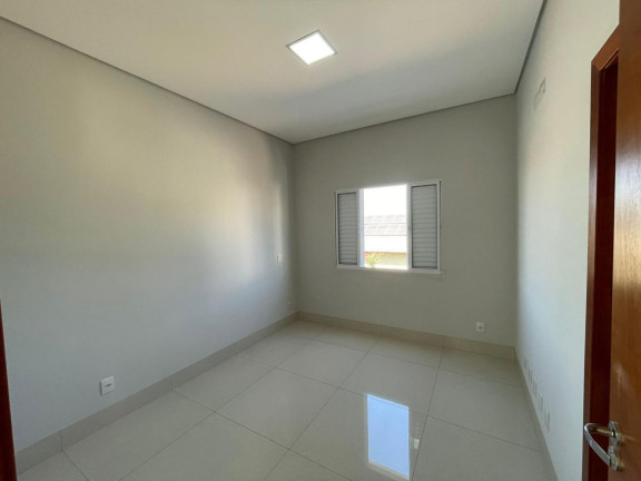 Imagem Casa com 3 Quartos à Venda, 375 m² em Jardim Itália - Cuiabá Imagem Casa com 3 Quartos à Venda, 375 m² em Jardim Itália - Cuiabá