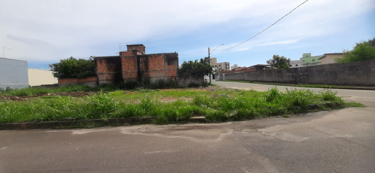 Imagem Terreno à Venda, 720 m²