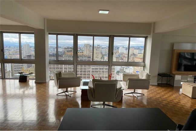 Imagem Apartamento com 3 Quartos à Venda, 289 m² em Centro Histórico - Porto Alegre Imagem Apartamento com 3 Quartos à Venda, 289 m² em Centro Histórico - Porto Alegre