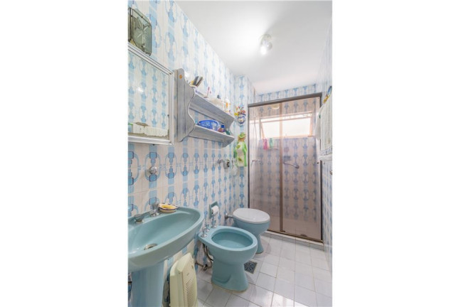 Imagem Imóvel com 1 Quarto à Venda, em Moinhos De Vento - Porto Alegre Imagem Imóvel com 1 Quarto à Venda, em Moinhos De Vento - Porto Alegre