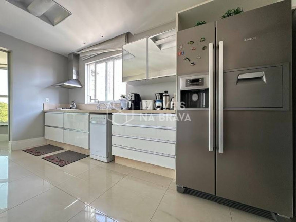 Imagem Cobertura com 4 Quartos à Venda, 254 m² em Pioneiros - Balneário Camboriú Imagem Cobertura com 4 Quartos à Venda, 254 m² em Pioneiros - Balneário Camboriú