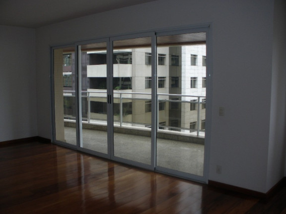 Imagem Imóvel com 3 Quartos para Alugar, 360 m² em Itaim Bibi - São Paulo Imagem Imóvel com 3 Quartos para Alugar, 360 m² em Itaim Bibi - São Paulo