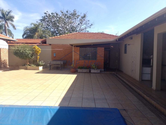 Imagem Casa com 3 Quartos à Venda, 490 m² em Cidade Jardim - Pirassununga