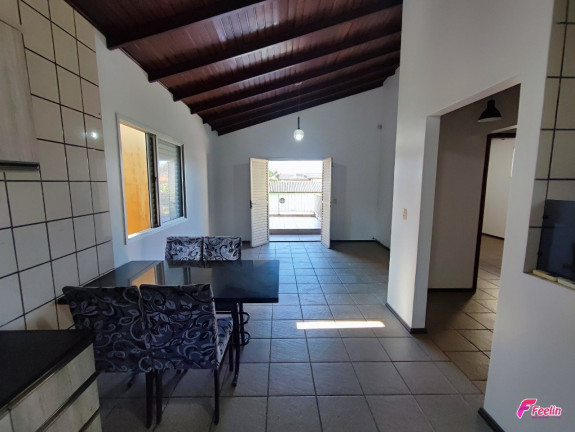 Imagem Casa com 5 Quartos à Venda, 259 m² em Santinho - Florianópolis Imagem Casa com 5 Quartos à Venda, 259 m² em Santinho - Florianópolis