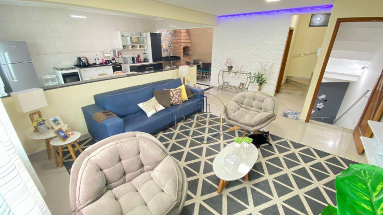 Sobrado com 3 Quartos à Venda, 182 m² em Vila Pires - Santo André
