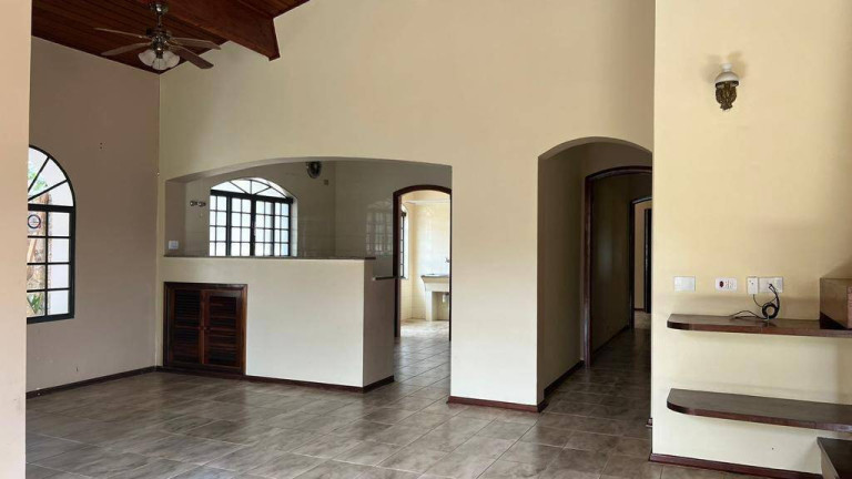 Imagem Casa com 3 Quartos à Venda, em Jardim Estância Brasil - Atibaia Imagem Casa com 3 Quartos à Venda, em Jardim Estância Brasil - Atibaia