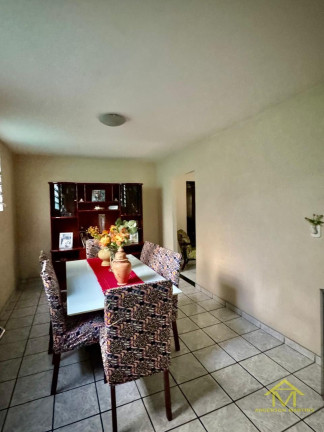 Imagem Casa com 5 Quartos à Venda, 280 m² em Santa Mônica - Vila Velha Imagem Casa com 5 Quartos à Venda, 280 m² em Santa Mônica - Vila Velha
