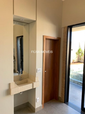 Imagem Casa com 3 Quartos à Venda, em Vila Do Golf - Ribeirão Preto Imagem Casa com 3 Quartos à Venda, em Vila Do Golf - Ribeirão Preto