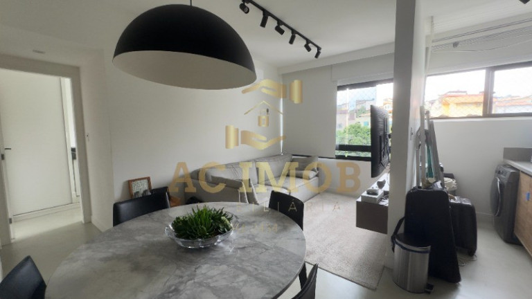 Imagem Imóvel com 1 Quarto para Alugar, 43 m² em Garibaldi - Salvador Imagem Imóvel com 1 Quarto para Alugar, 43 m² em Garibaldi - Salvador